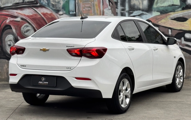 imagem-https://www.socarrao.com.br/sc-vehicle-images-prod/4404954/1792672887868-50429ce7b5164c2e99b0a55e052c7f32_1792528559345.jpg