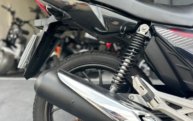 imagem-https://www.socarrao.com.br/sc-vehicle-images-prod/4404967/1792529250871-OTlhNjUyNjktMDdlYS00YWQ3LTllNWQtZWE1YzQ2NGE3NWY2LmpwZWc.jpeg