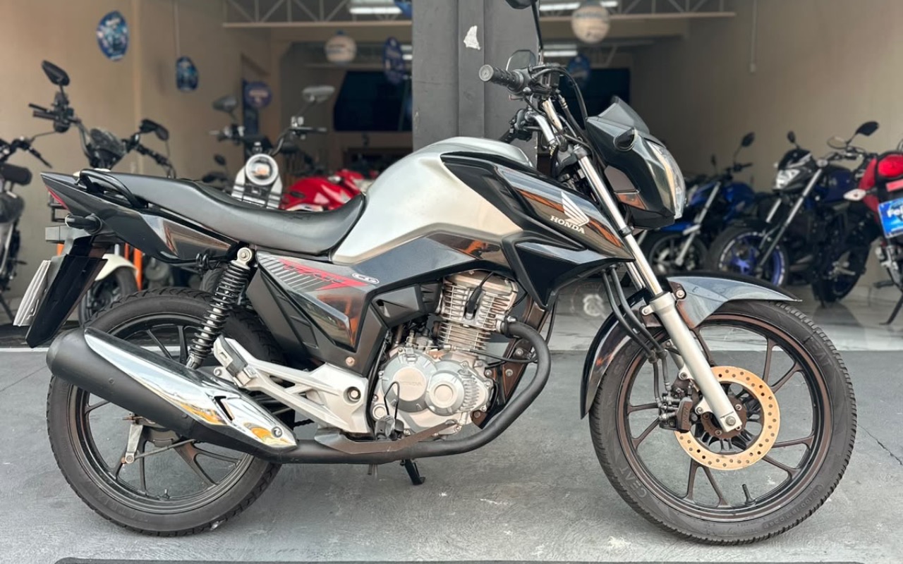imagem-https://www.socarrao.com.br/sc-vehicle-images-prod/4404967/1792529251116-NjA0YWJmZmYtZGYyOC00NmZhLTk0NTAtODczOTZiZDIyZWIxLmpwZWc.jpeg