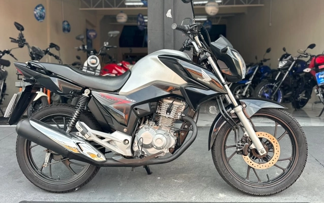imagem-https://www.socarrao.com.br/sc-vehicle-images-prod/4404967/1792529251116-NjA0YWJmZmYtZGYyOC00NmZhLTk0NTAtODczOTZiZDIyZWIxLmpwZWc.jpeg
