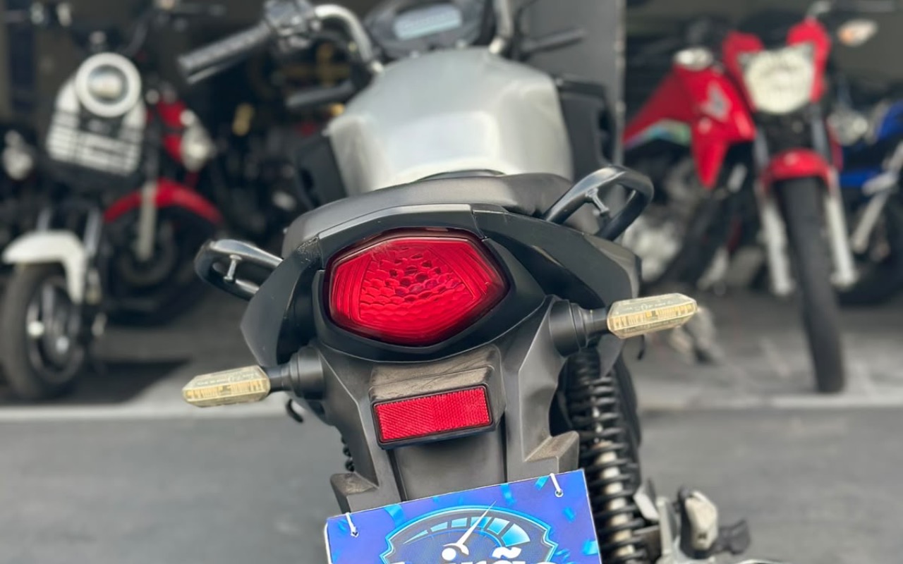 imagem-https://www.socarrao.com.br/sc-vehicle-images-prod/4404967/1792529252008-NWY5Nzk1ZDMtZTRmZi00OWVlLWFiMWItOTJjZjk3YTc0YzRiLmpwZWc.jpeg