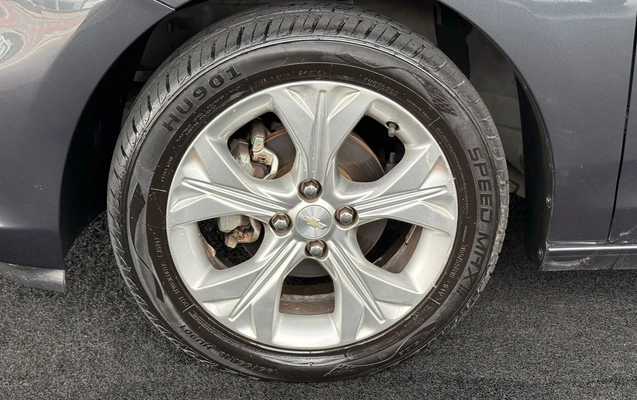 imagem-https://www.socarrao.com.br/sc-vehicle-images-prod/4404968/1792615983072-2a68118c12c949418ba3cbc11fbc003c_1792518453371.jpg