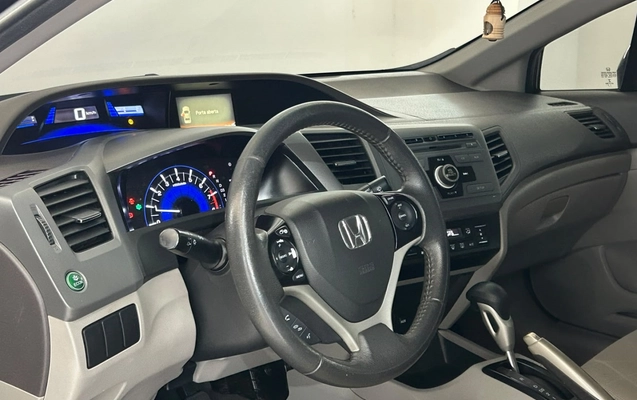 imagem-https://www.socarrao.com.br/sc-vehicle-images-prod/4404969/1792529267298-16_053822.jpg