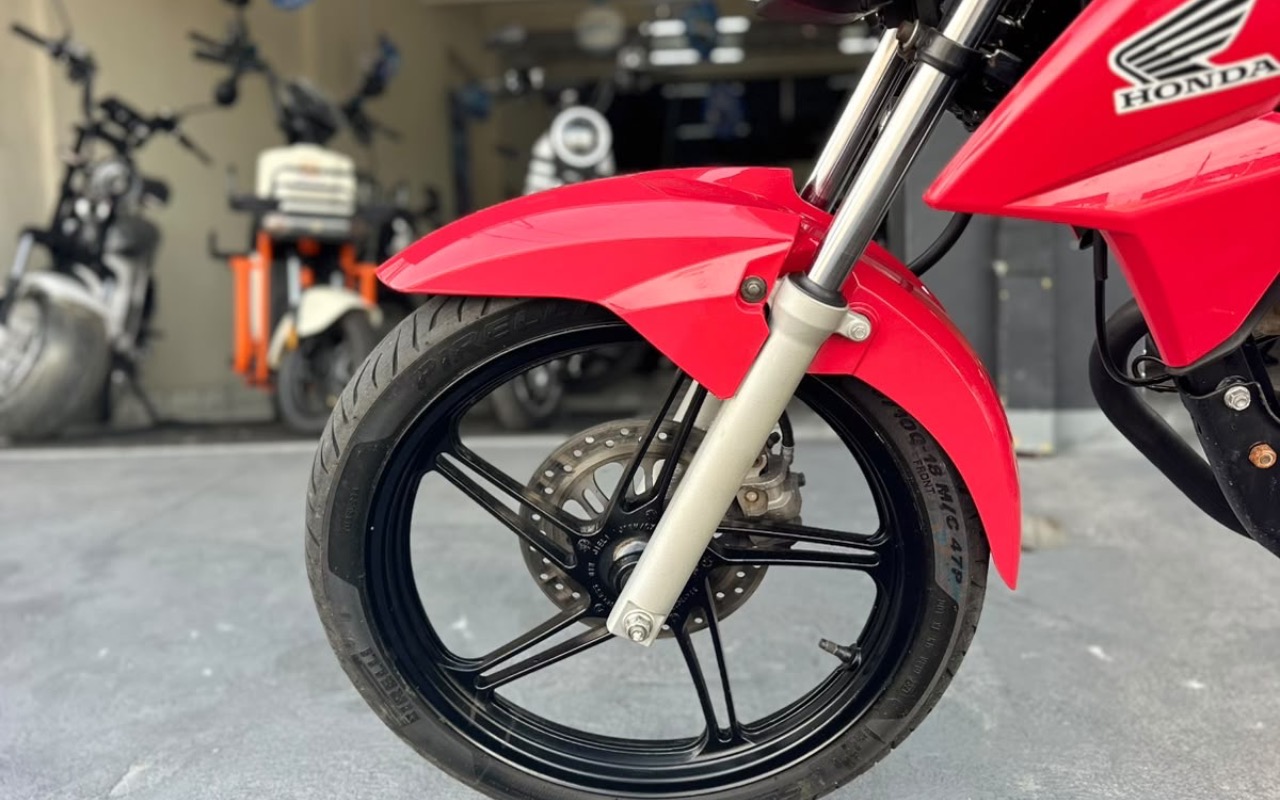 imagem-https://www.socarrao.com.br/sc-vehicle-images-prod/4404987/1792529369259-NjMxMTlhMjktMDg0ZC00YjM2LTk0YWYtNWFjNzdlNDMxYmUxLmpwZWc.jpeg