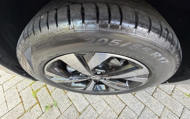 imagem-https://www.socarrao.com.br/sc-vehicle-images-prod/4404988/1792529385003-MjMuanBlZw.jpeg