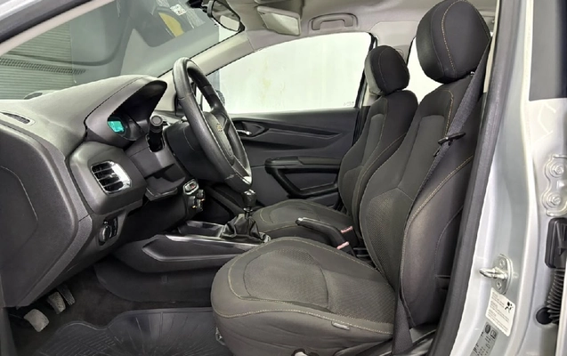 imagem-https://www.socarrao.com.br/sc-vehicle-images-prod/4404990/1792529391713-6d5aecf3-ea45-6d6c-0e94-8a0f68ce7c37-whatsappimage2026-10-20at150139jpeg.jpg