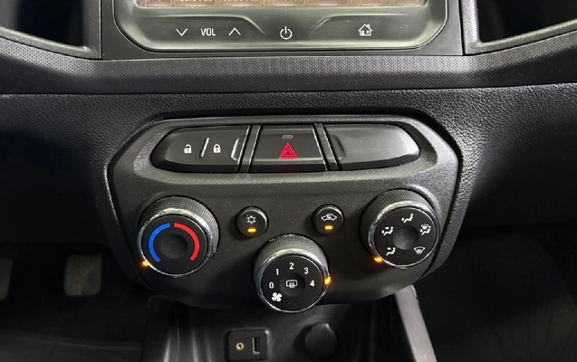 imagem-https://www.socarrao.com.br/sc-vehicle-images-prod/4404990/1792529391724-fa4bacc5-7424-a5bf-1367-78a117da69a7-whatsappimage2026-10-20at150142jpeg.jpg
