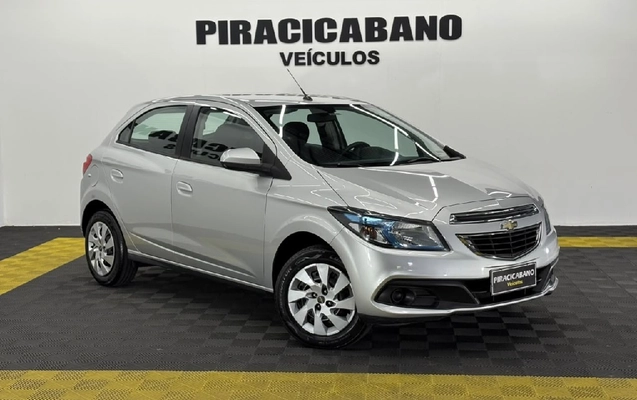 imagem-https://www.socarrao.com.br/sc-vehicle-images-prod/4404990/1792529391725-c1cdb263-21de-ed20-83e1-3ad808cd8213-whatsappimage2026-10-20at150141jpeg.jpg