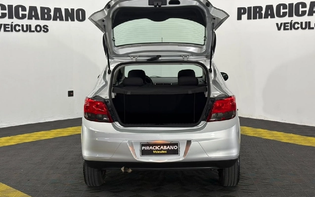 imagem-https://www.socarrao.com.br/sc-vehicle-images-prod/4404990/1792529391727-cab61f70-281a-62f3-8e54-096a71854a80-whatsappimage2026-10-20at1501432jpeg.jpg