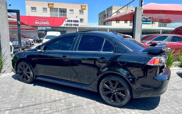 imagem-https://www.socarrao.com.br/sc-vehicle-images-prod/4404992/1792587447469-8572346_12_B_1543f31e58.jpeg