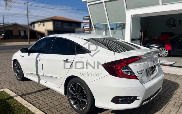 imagem-https://www.socarrao.com.br/sc-vehicle-images-prod/4405014/1792529603976-09867ce98a6f4408886f34816136ae5f_1792528789948.jpg
