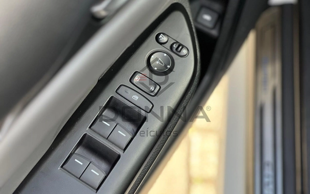 imagem-https://www.socarrao.com.br/sc-vehicle-images-prod/4405014/1792529603983-d14bccc53bd1455b8aed998e683b1a54_1792528789962.jpg