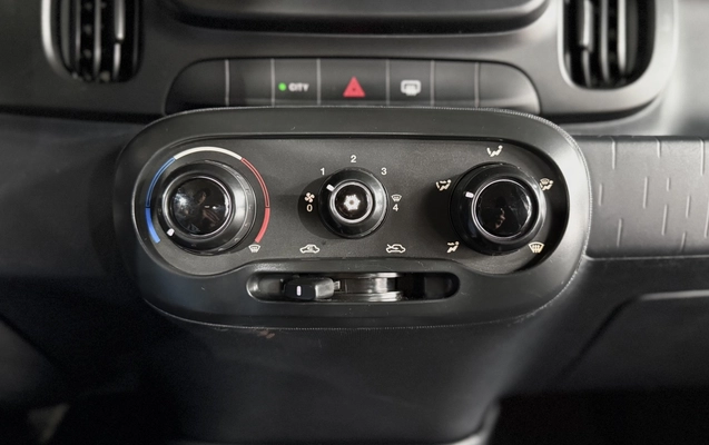 imagem-https://www.socarrao.com.br/sc-vehicle-images-prod/4405029/1792529828623-1_014347.jpg