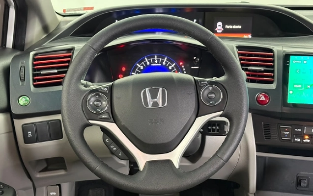 imagem-https://www.socarrao.com.br/sc-vehicle-images-prod/4405032/1792529851213-739f7e68-5883-d263-3f01-e59f50aba432-whatsappimage2026-10-20at150221jpeg.jpg