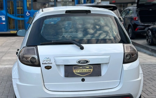 imagem-https://www.socarrao.com.br/sc-vehicle-images-prod/4405034/1792757865361-gb-48d0c37.jpeg