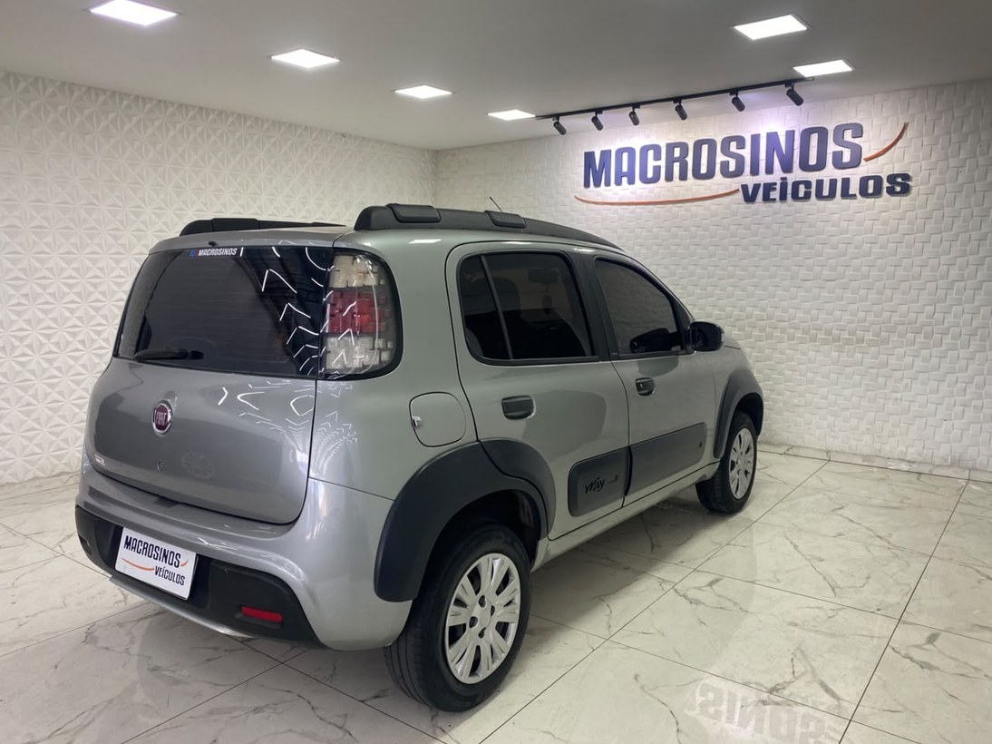 imagem-https://www.socarrao.com.br/sc-vehicle-images-prod/4405038/1792529924316-Zm90by0wNC5qcGc.jpg