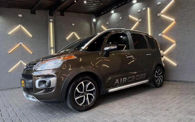 imagem-https://www.socarrao.com.br/sc-vehicle-images-prod/4405043/1792529949335-8581397_11_B_52ba07027b.jpeg