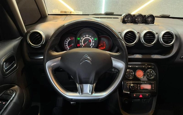 imagem-https://www.socarrao.com.br/sc-vehicle-images-prod/4405043/1792529949337-8581397_0_B_ee8376fd7a.jpeg