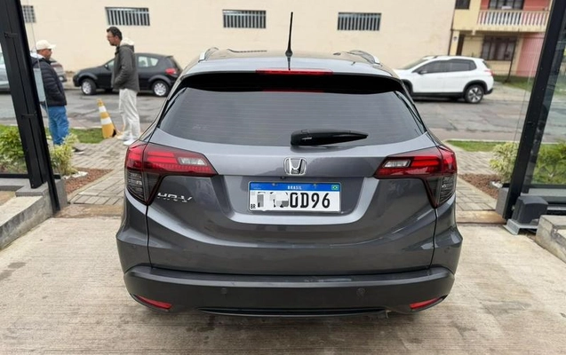 imagem-https://www.socarrao.com.br/sc-vehicle-images-prod/4405084/1792692520931-8466017_1_B_c8188ab33b.jpeg