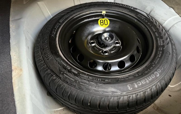 imagem-https://www.socarrao.com.br/sc-vehicle-images-prod/4405119/1792682996858-8589659_17_B_2f7e7b79d4.jpeg