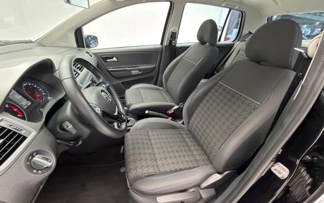 imagem-https://www.socarrao.com.br/sc-vehicle-images-prod/4405132/1792530504962-gb-e948938.jpeg