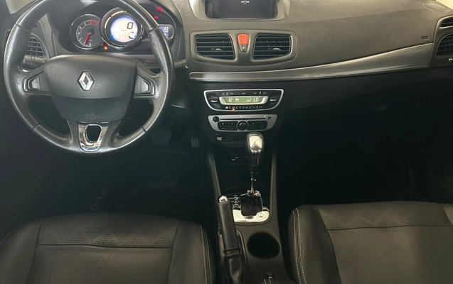 imagem-https://www.socarrao.com.br/sc-vehicle-images-prod/4405141/1792530735090-2_053126.jpg