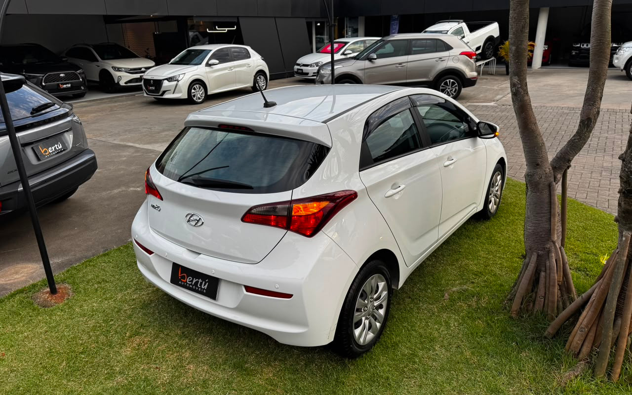 imagem-https://www.socarrao.com.br/sc-vehicle-images-prod/4405151/1792530801388-V2hhdHNBcHAgSW1hZ2UgMjAyNi0wOC0wNCBhdCAxNy4yOS4zMCgzKS5qcGVn.jpeg