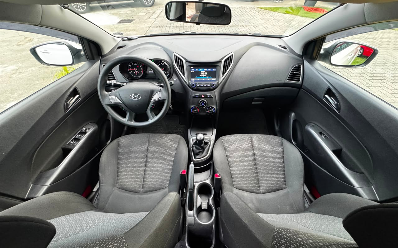 imagem-https://www.socarrao.com.br/sc-vehicle-images-prod/4405151/1792530801871-V2hhdHNBcHAgSW1hZ2UgMjAyNi0wOC0wNCBhdCAxNy4yOS4zMygxKS5qcGVn.jpeg