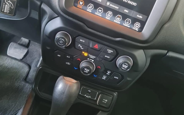 imagem-https://www.socarrao.com.br/sc-vehicle-images-prod/4405193/1792615555540-52ee047a9f66445ca5c9e5be613149a4_1792530096391.jpg