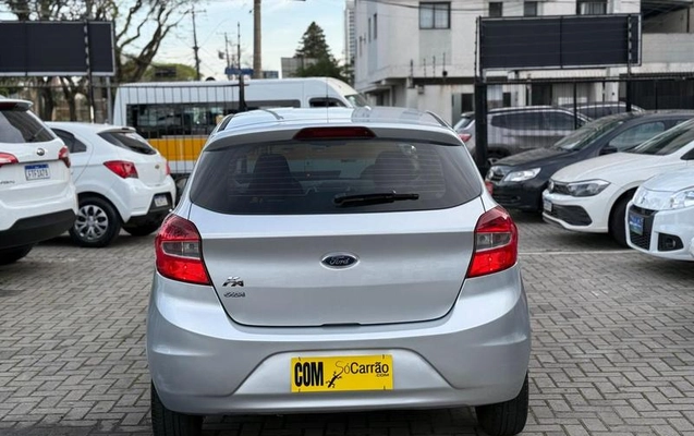imagem-https://www.socarrao.com.br/sc-vehicle-images-prod/4405262/1792614044793-8563090_1_B_8fb23c2a36.jpeg