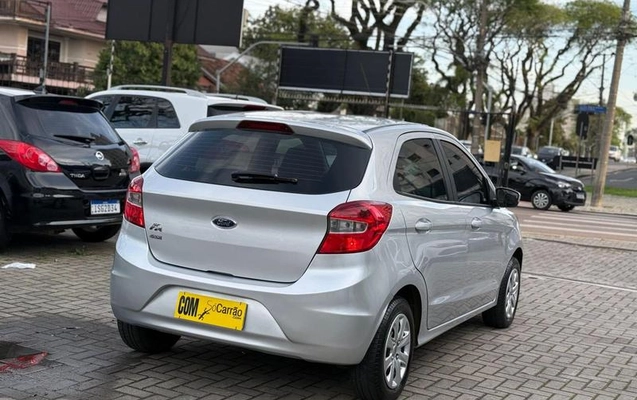 imagem-https://www.socarrao.com.br/sc-vehicle-images-prod/4405262/1792614044795-8563090_1_B_d258d3bc1b.jpeg