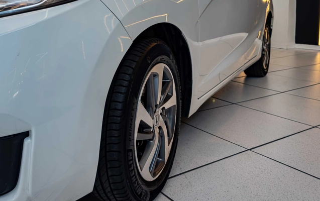imagem-https://www.socarrao.com.br/sc-vehicle-images-prod/4405284/1792531861876-41d5f7eb-93d0-451b-85d9-771aeace37e1.jpg