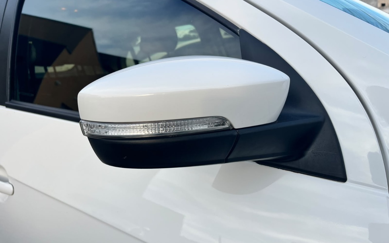 imagem-https://www.socarrao.com.br/sc-vehicle-images-prod/4405341/1792532368905-OGU3MWUxY2YtMzVhMi00OTIzLTgwOWYtM2ZmZTYzOTllOWY3LmpwZWc.jpeg