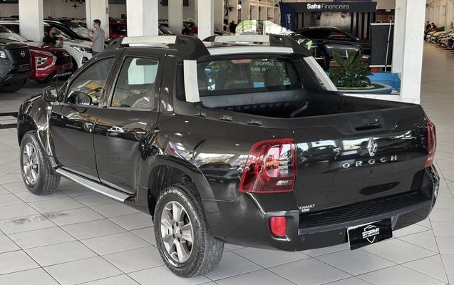 imagem-https://www.socarrao.com.br/sc-vehicle-images-prod/4405448/1792533390658-1_065300.jpg