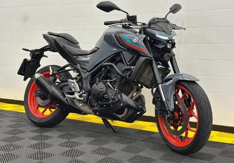 Yamaha MT-03 321/ABS 2023 Cinza — foto 1 de 3