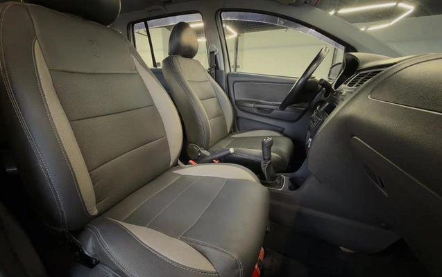 imagem-https://www.socarrao.com.br/sc-vehicle-images-prod/4405482/1792674133768-8382415_9_B_1eb996d3f2.jpeg