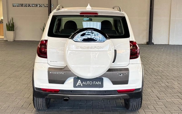 imagem-https://www.socarrao.com.br/sc-vehicle-images-prod/4405499/1792534144785-8408053_6_B_e43141448c.jpeg
