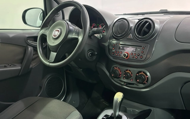 imagem-https://www.socarrao.com.br/sc-vehicle-images-prod/4405517/1792533948257-13_064653.jpg