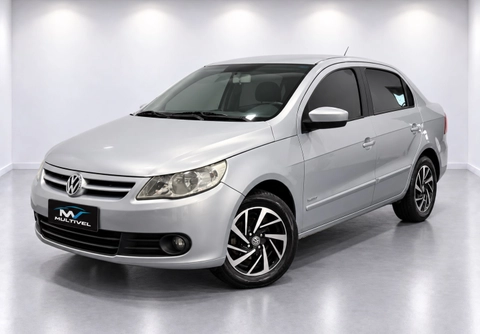 Volkswagen Voyage 1.6 MSI Flex 8V 4p 2013 Prata — foto 1 de 3