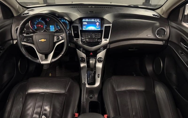 imagem-https://www.socarrao.com.br/sc-vehicle-images-prod/4405547/1792613417745-8455880_8_B_f6cc78181c.jpeg