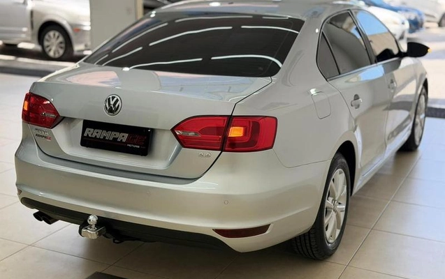 imagem-https://www.socarrao.com.br/sc-vehicle-images-prod/4405613/1792605951375-8590274_3_B_803f72acd3.jpeg