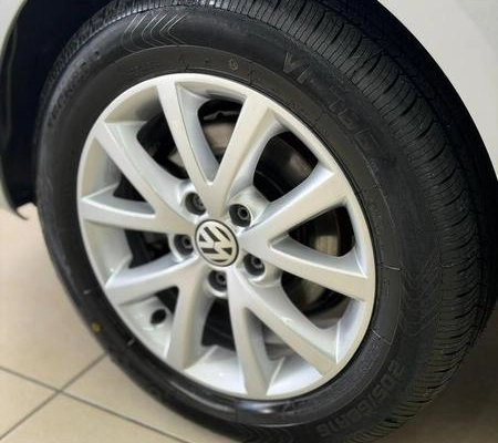 imagem-https://www.socarrao.com.br/sc-vehicle-images-prod/4405613/1792605951399-8590274_13_B_54ba23d6c6.jpeg