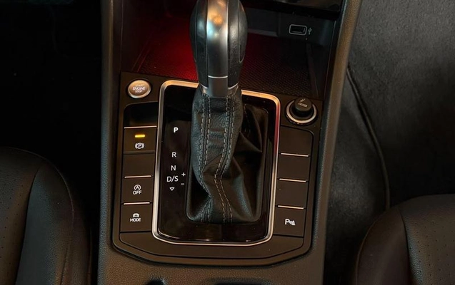 imagem-https://www.socarrao.com.br/sc-vehicle-images-prod/4405782/1792775688975-8581667_14_B_b3a1ce8a41.jpeg