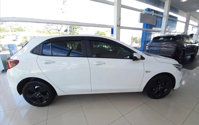 imagem-https://www.socarrao.com.br/sc-vehicle-images-prod/4405807/1792536983771-86a82425-b764-4c1c-bc8b-23d13472465220261020172833.jpeg