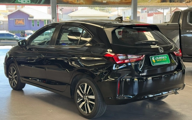 imagem-https://www.socarrao.com.br/sc-vehicle-images-prod/44059/1789580219180-7D6grM9ACaTzMHZHPeY6nEbgW2KSVEHz.jpg