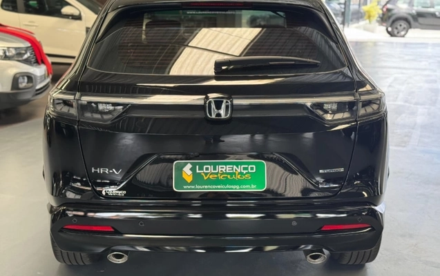 imagem-https://www.socarrao.com.br/sc-vehicle-images-prod/44062/1789580072893-sFDCxnCcQVEQurd9PV9Eo31nIN1c45ts.jpg