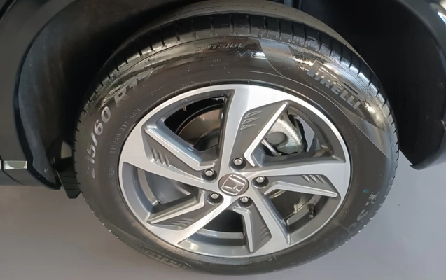 imagem-https://www.socarrao.com.br/sc-vehicle-images-prod/44062/1789580072906-7EsP68uxSMdIPFBW3mvI6GYmd0jXiI1J.jpg