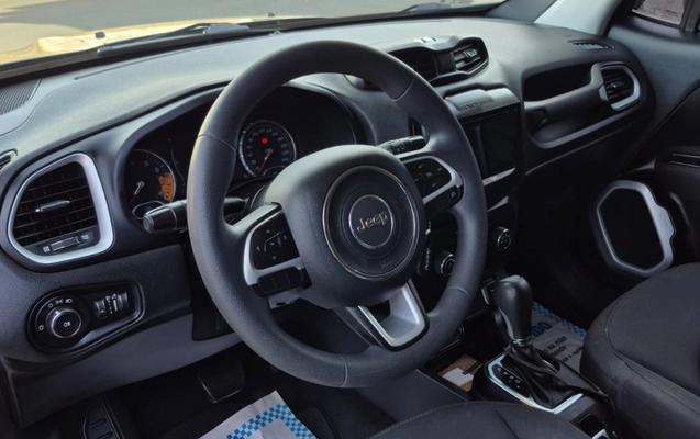 imagem-https://www.socarrao.com.br/sc-vehicle-images-prod/4406222/1792541134368-V2hhdHNBcHAgSW1hZ2UgMjAyNi0xMC0yMCBhdCAyMC4yNS4wMiAoNykuanBlZw.jpeg