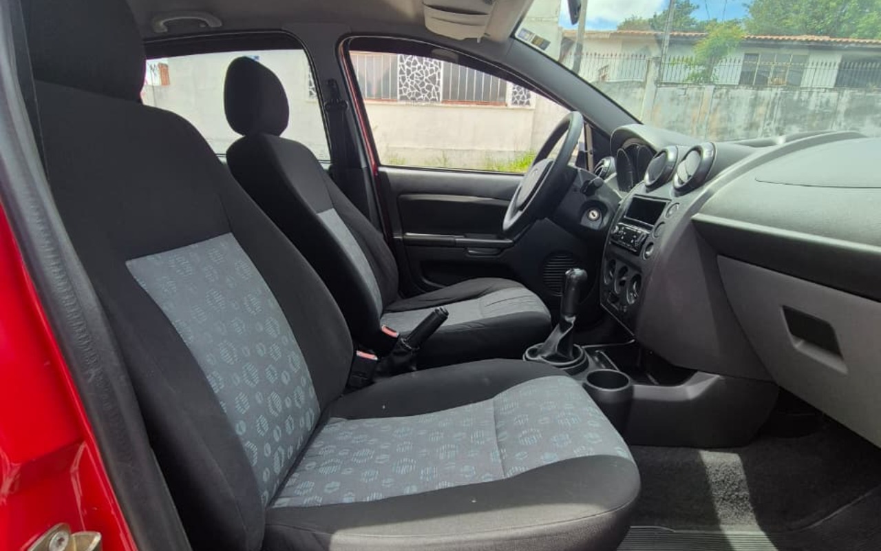 imagem-https://www.socarrao.com.br/sc-vehicle-images-prod/4406252/1792541797038-V2hhdHNBcHAgSW1hZ2UgMjAyNi0xMC0yMCBhdCAyMC4zMC4xOC5qcGVn.jpeg