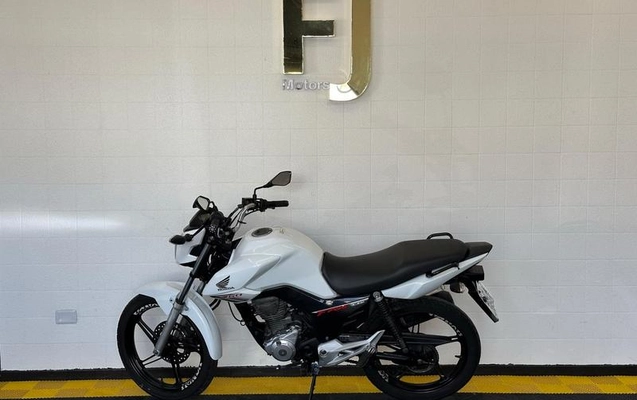 imagem-https://www.socarrao.com.br/sc-vehicle-images-prod/4406265/1792541923819-8511670_14_B_05d1de73c3.jpeg